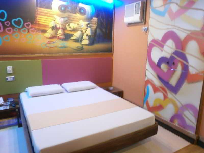 Hotel Dream World Las Piñas Exterior foto